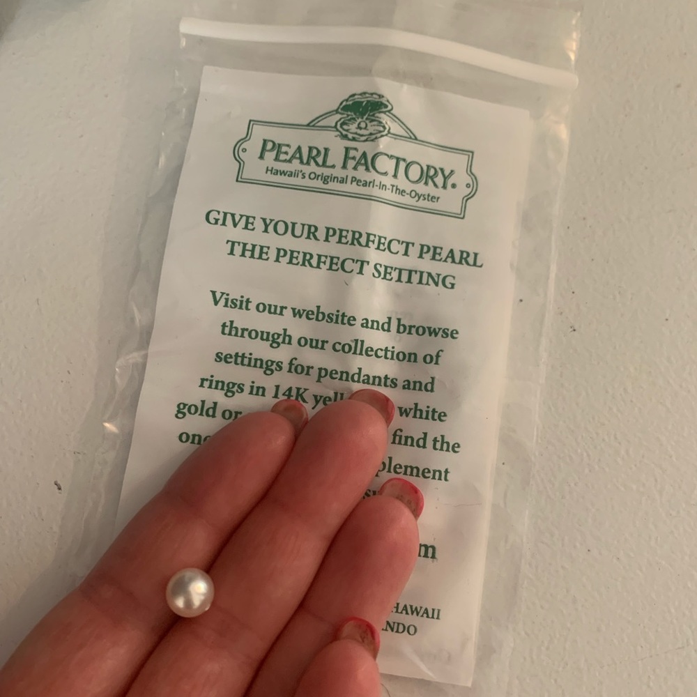 Authentic Pearl - Picture 3 of 4